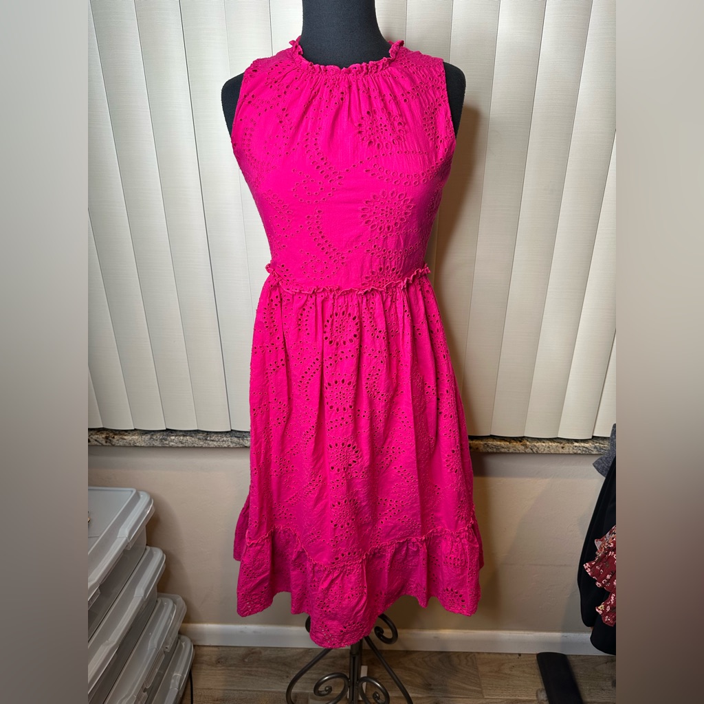 Blubberi Boulevard Elegant Bright Pink Sleeveless Eyelet Dress Size Youth Medium